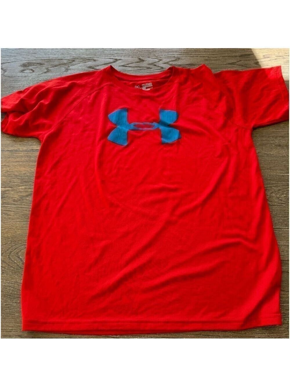 Under Armour. Youth xl. Heat gear/ loose
